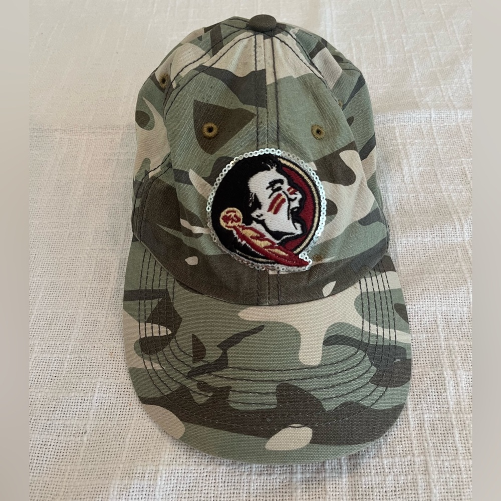 ❣️2/$25❣️ Florida State x ‘47 brand women’s green camo dad hat | OS